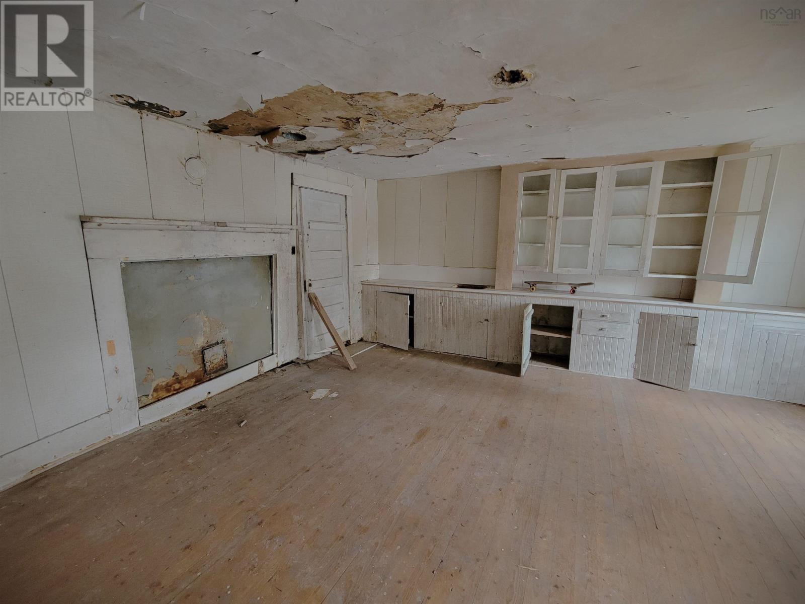 Property 39 of 49 of 155 Pelham Street