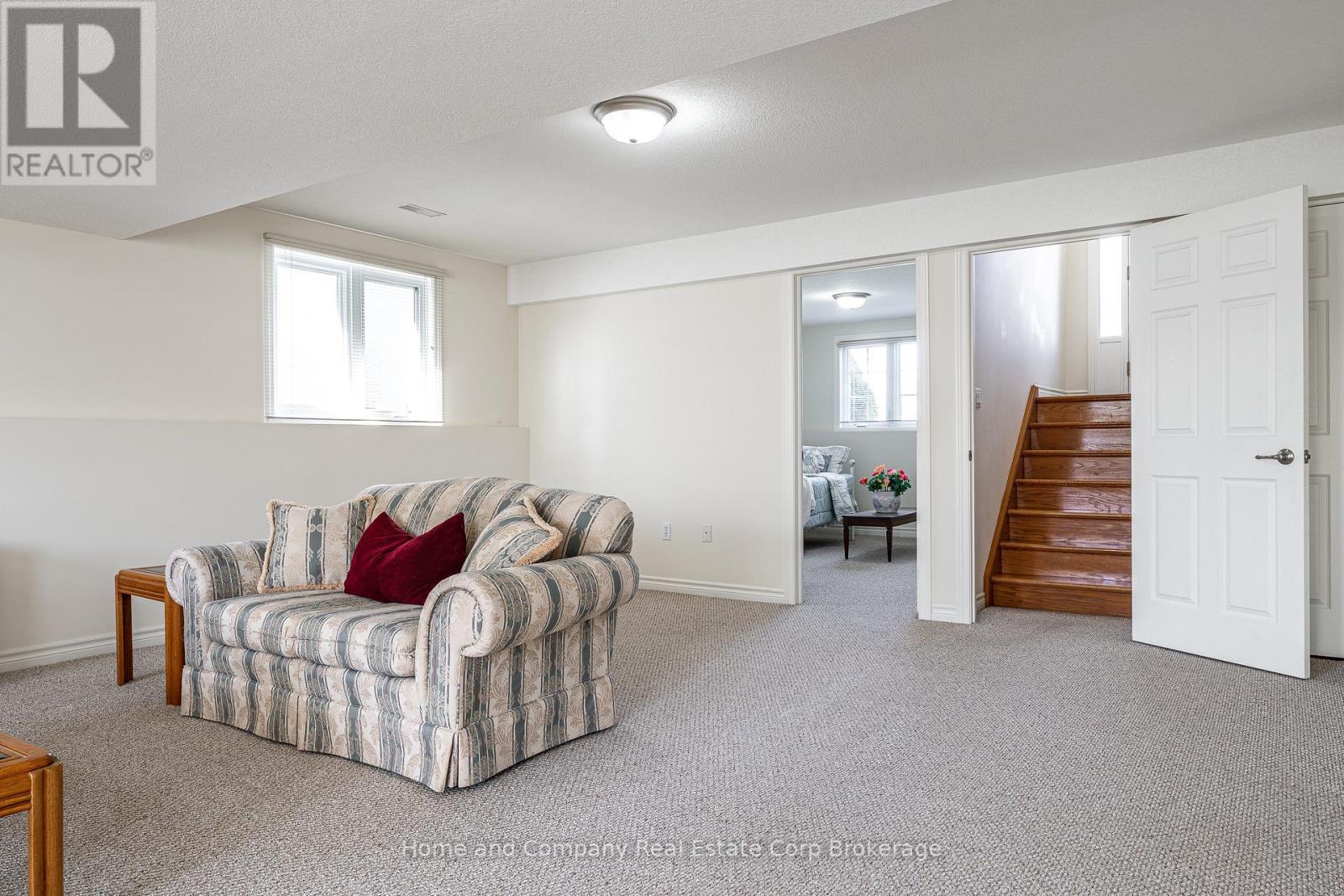 86 LIGHTBOURNE AVENUE - 33
