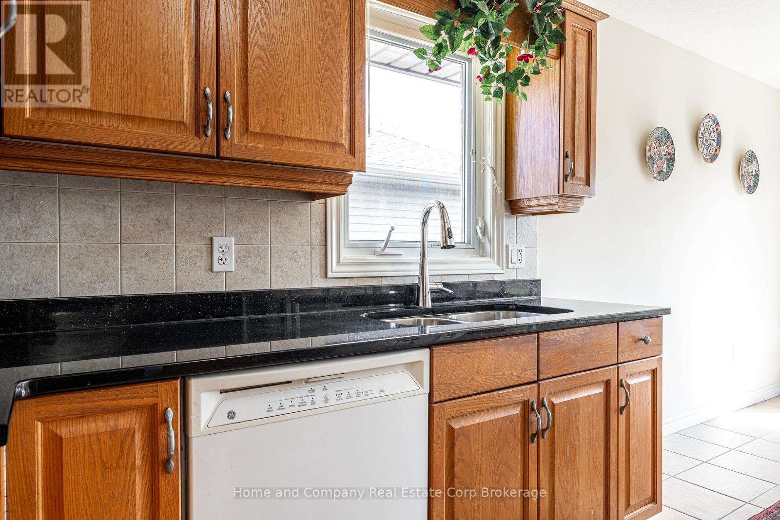 86 LIGHTBOURNE AVENUE - 9