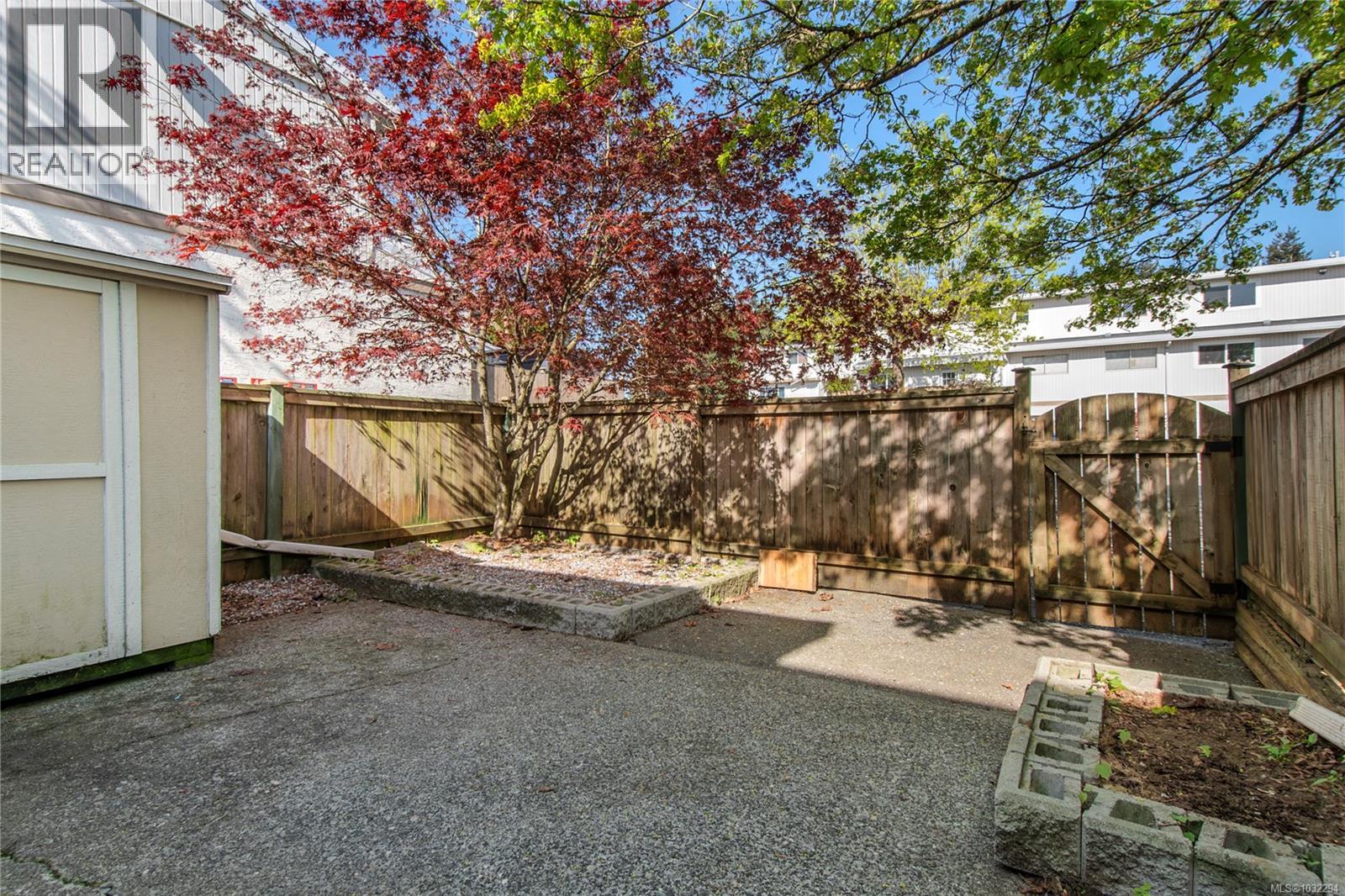 #13 400 Robron Rd - 36