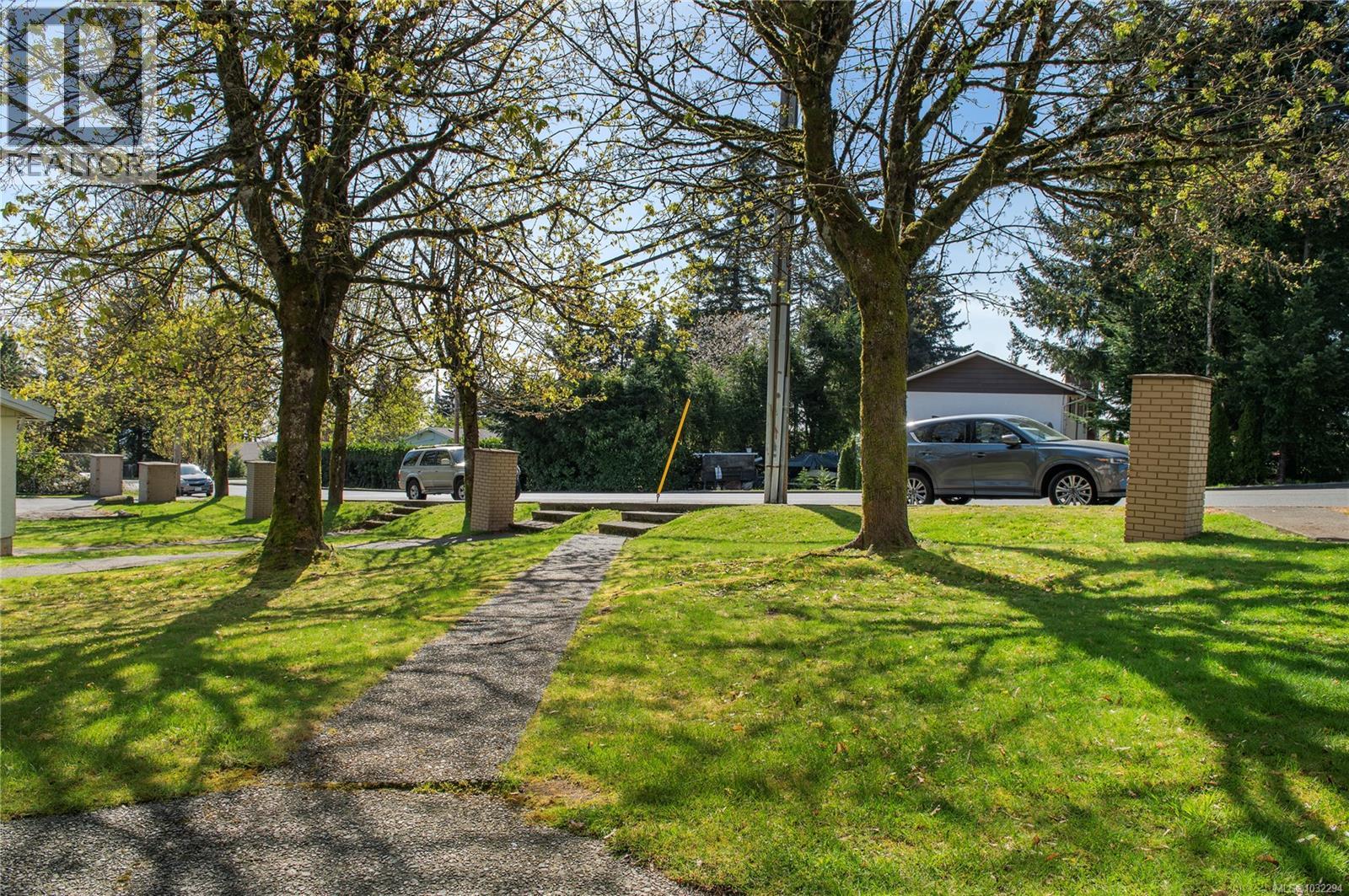 #13 400 Robron Rd - 39