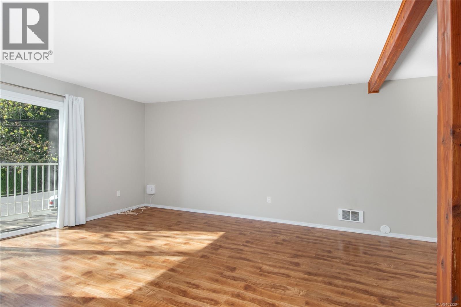 #13 400 Robron Rd - 8