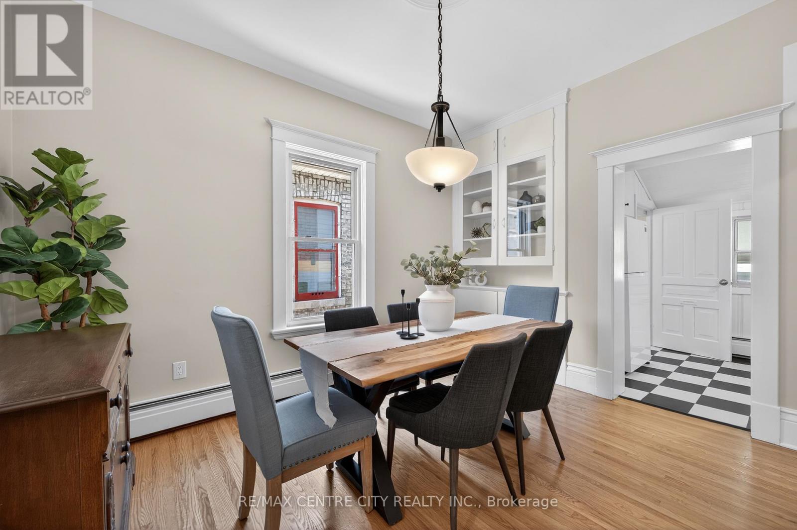 1180 YORK STREET — photo 22