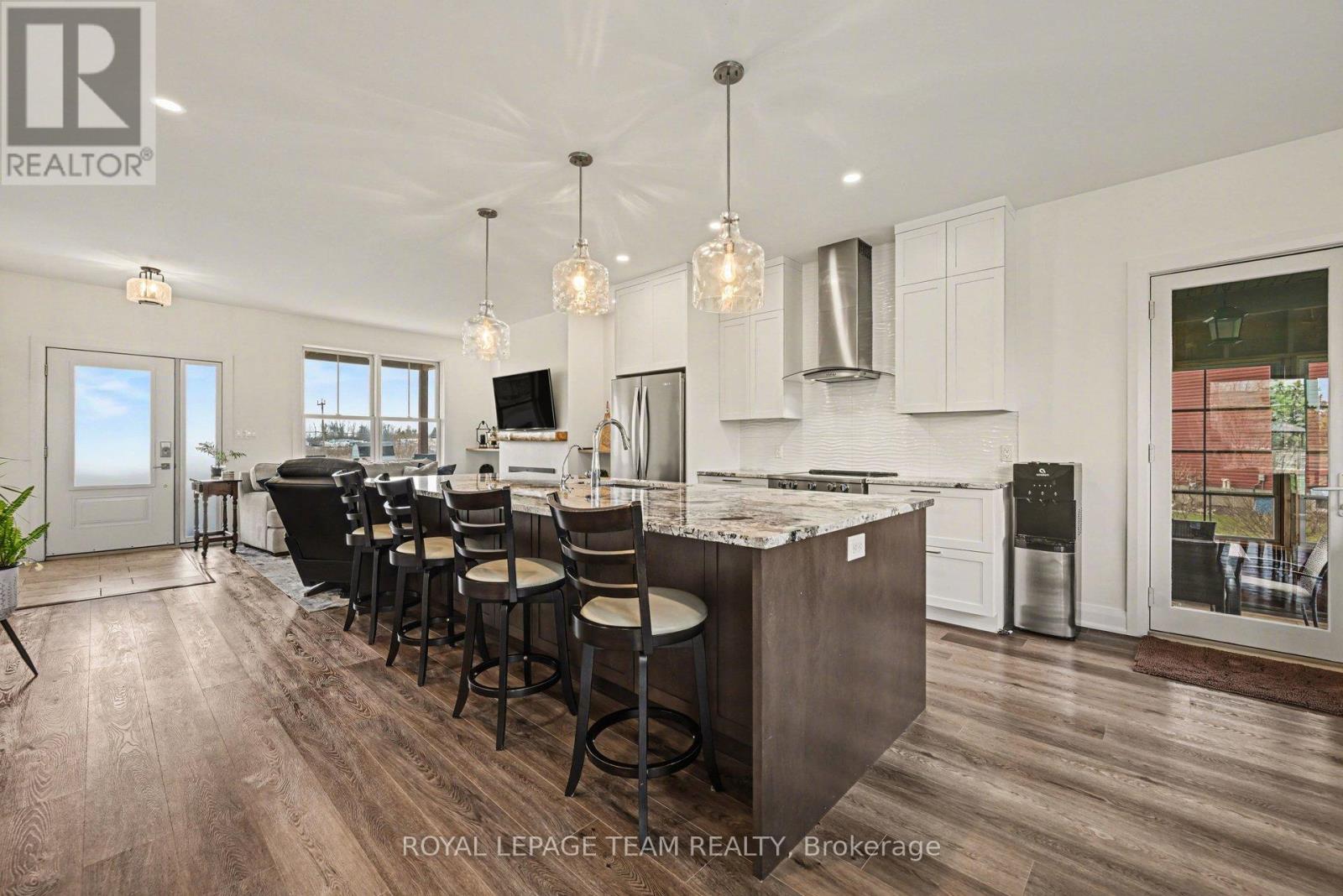 121 GRASSHOPPER LANE — photo 11