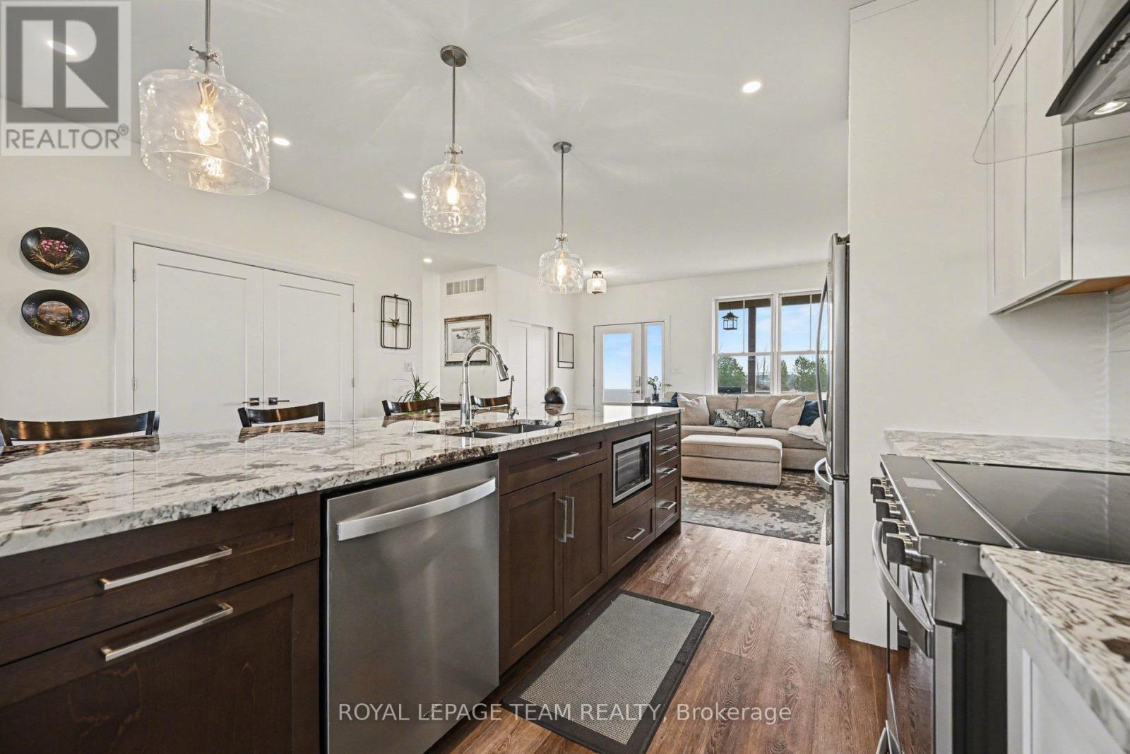 121 GRASSHOPPER LANE — photo 13