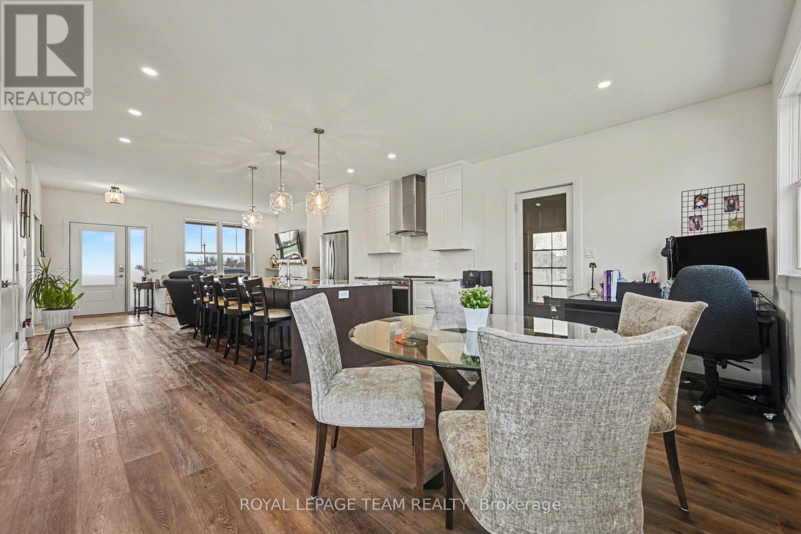 121 GRASSHOPPER LANE — photo 9