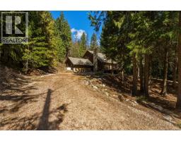 8257 Rogers Road, Vernon, BC V1B3M7 Photo 36