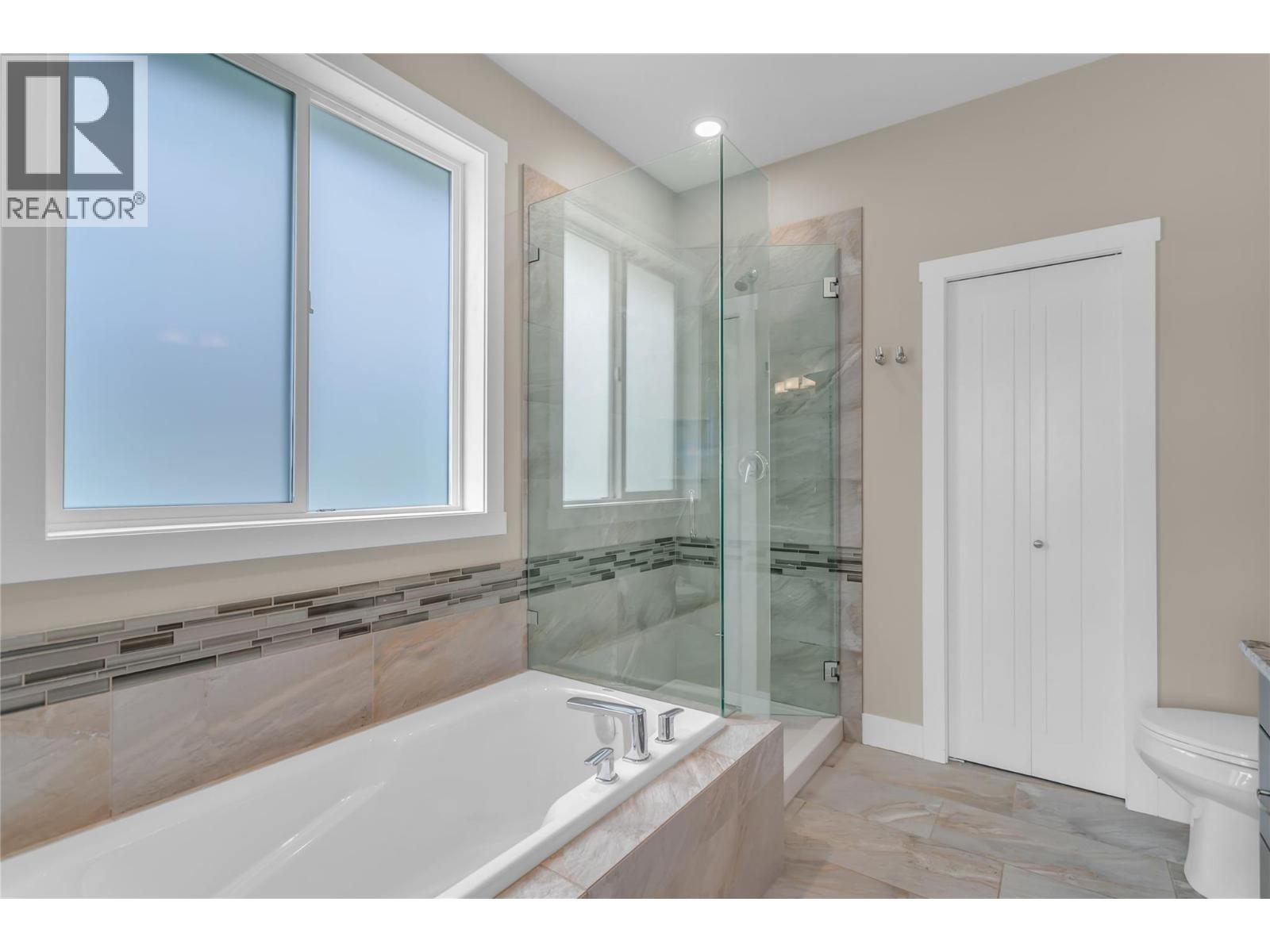  1362 Rocky Point Drive, Kelowna