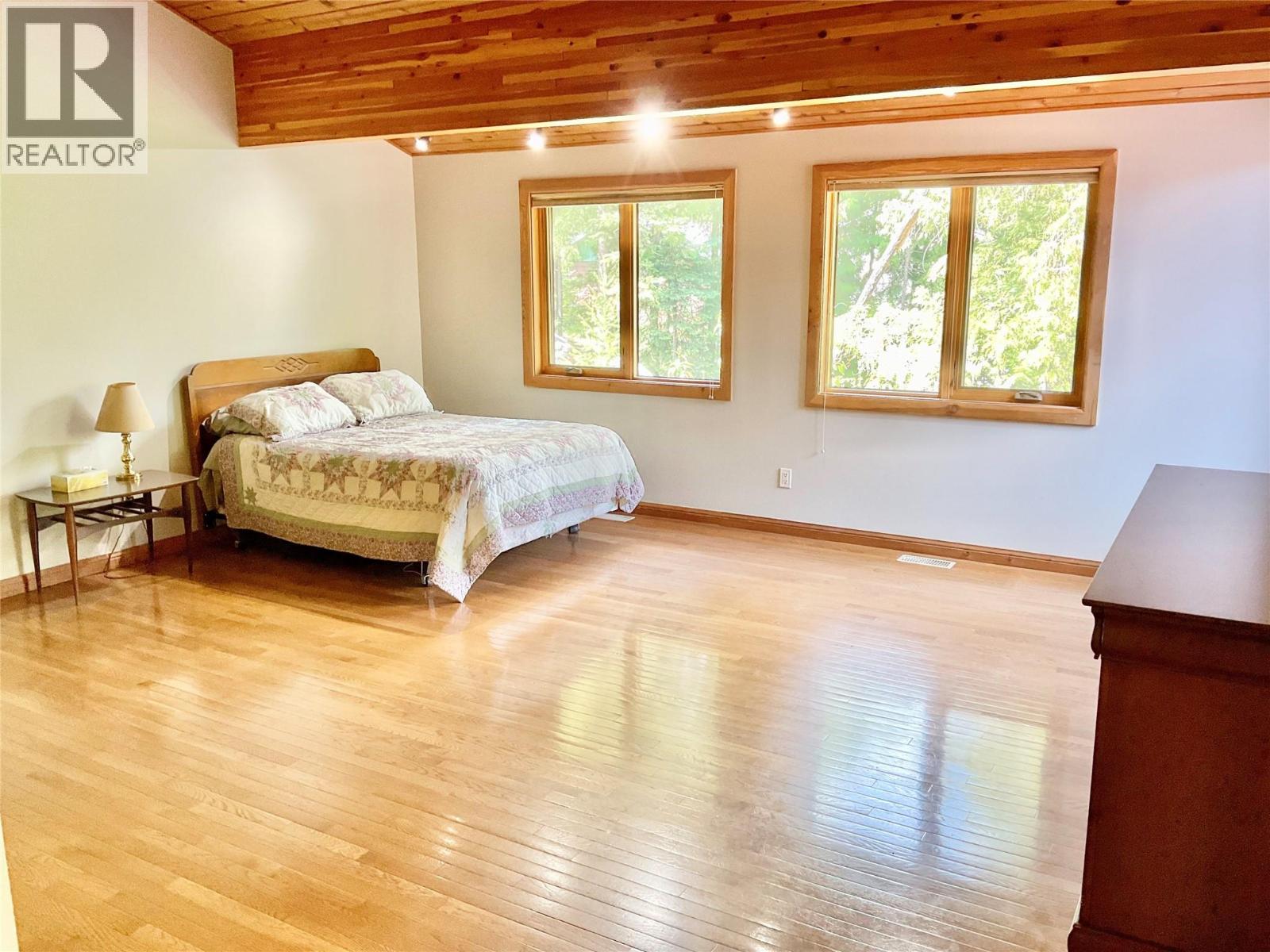 2872 Jewel Lake Road - 47
