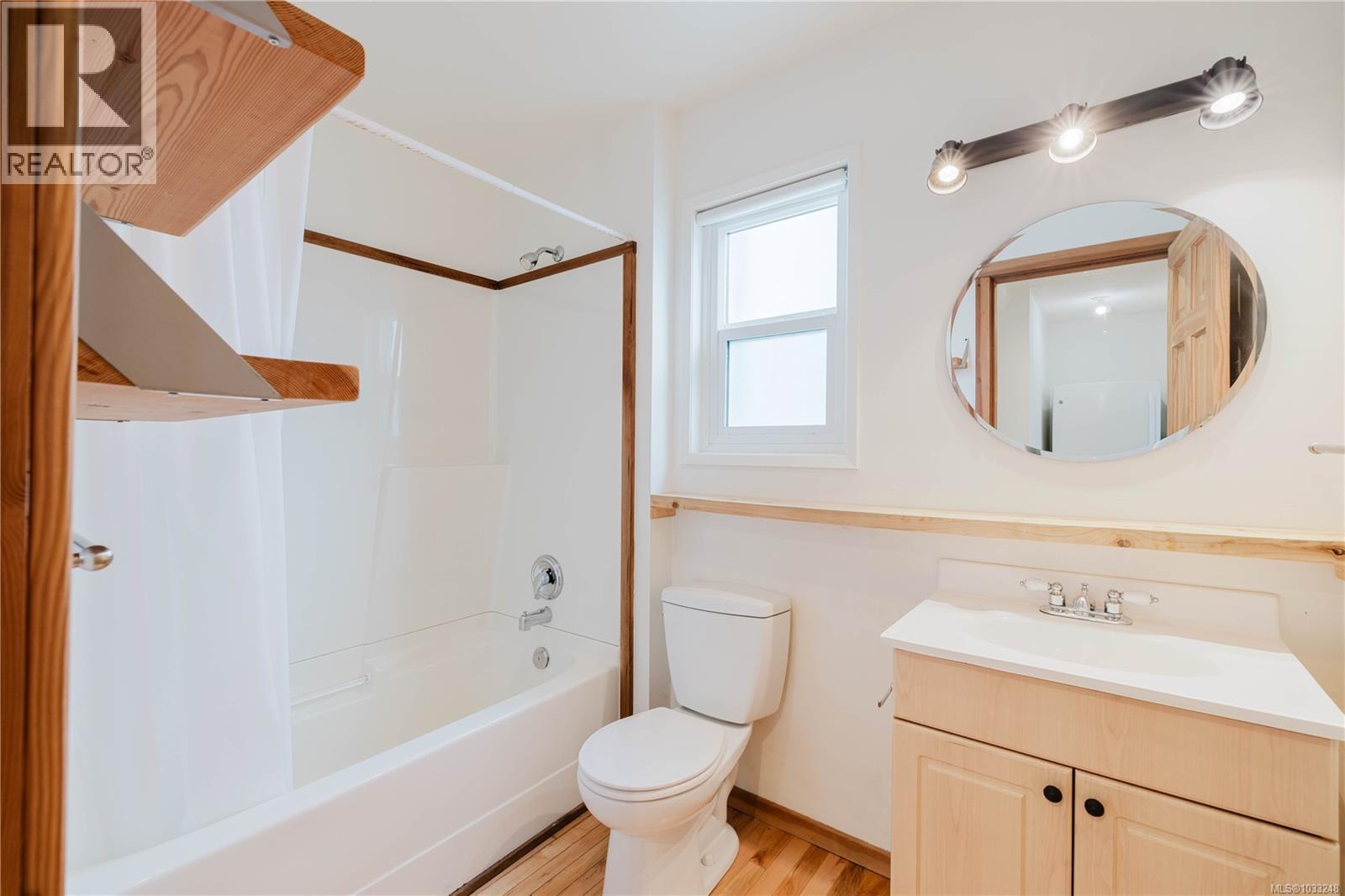 #302 229 Ontario St - 14