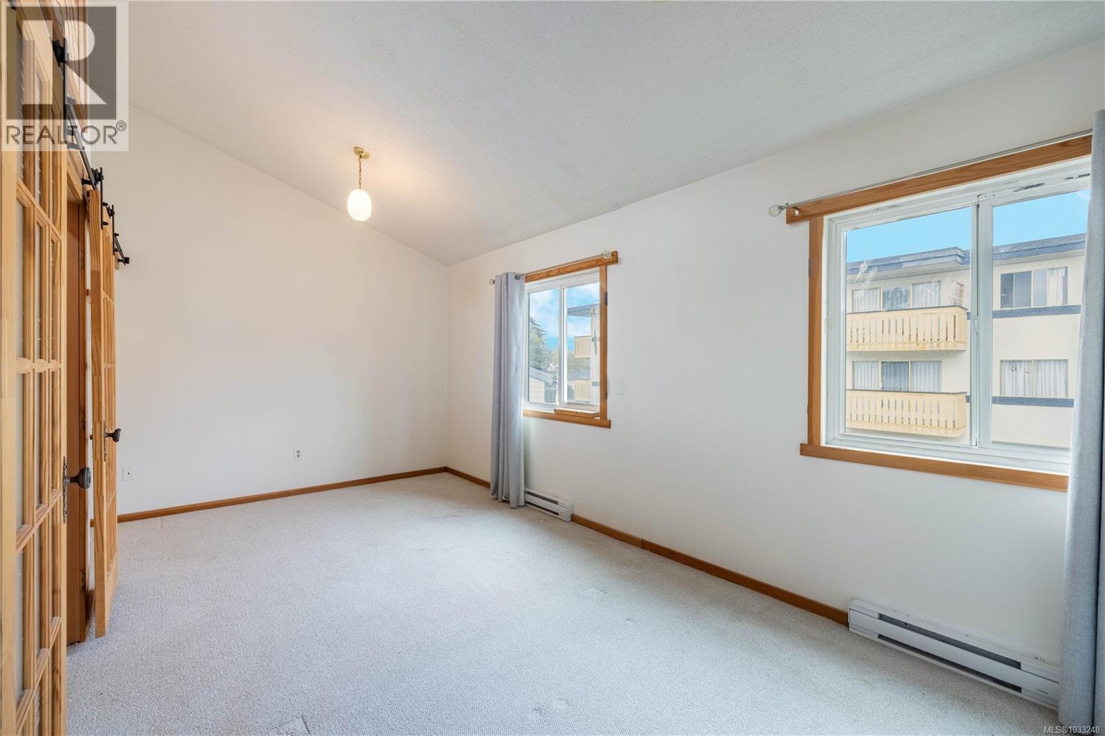 #302 229 Ontario St - 23