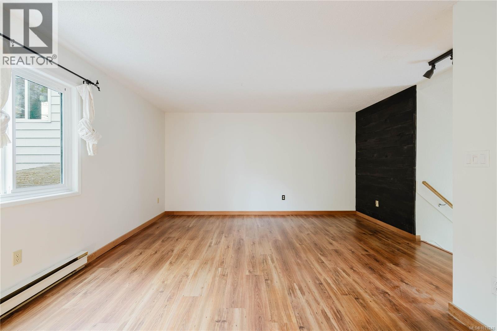 #302 229 Ontario St - 8