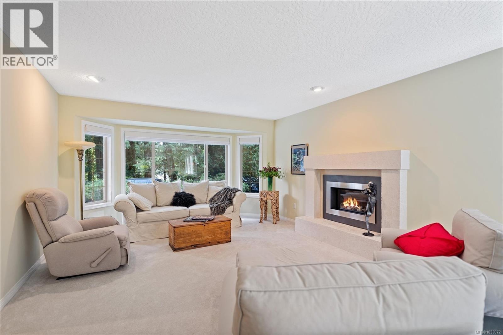  11340 Hedgerow Drive, North Saanich