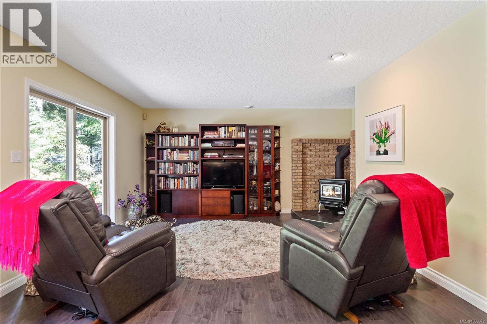  11340 Hedgerow Drive, North Saanich