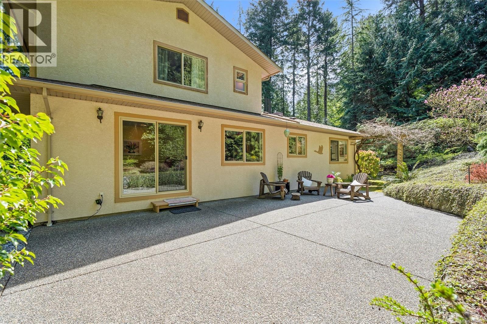  11340 Hedgerow Drive, North Saanich