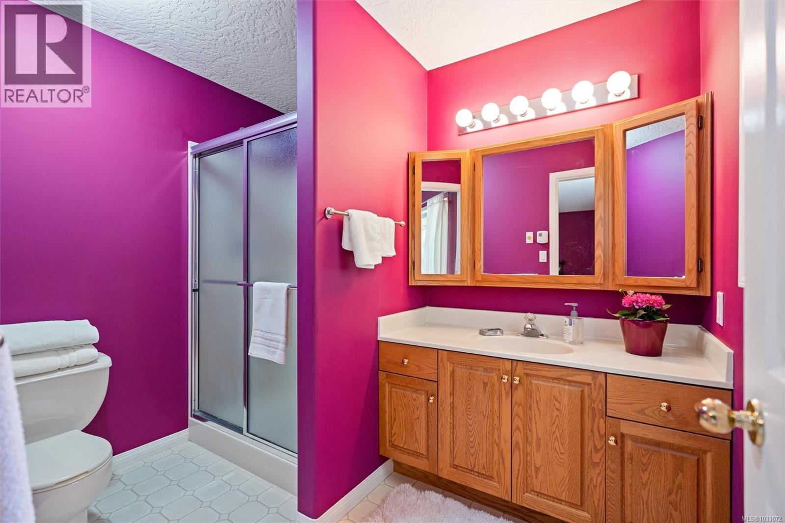  11340 Hedgerow Drive, North Saanich