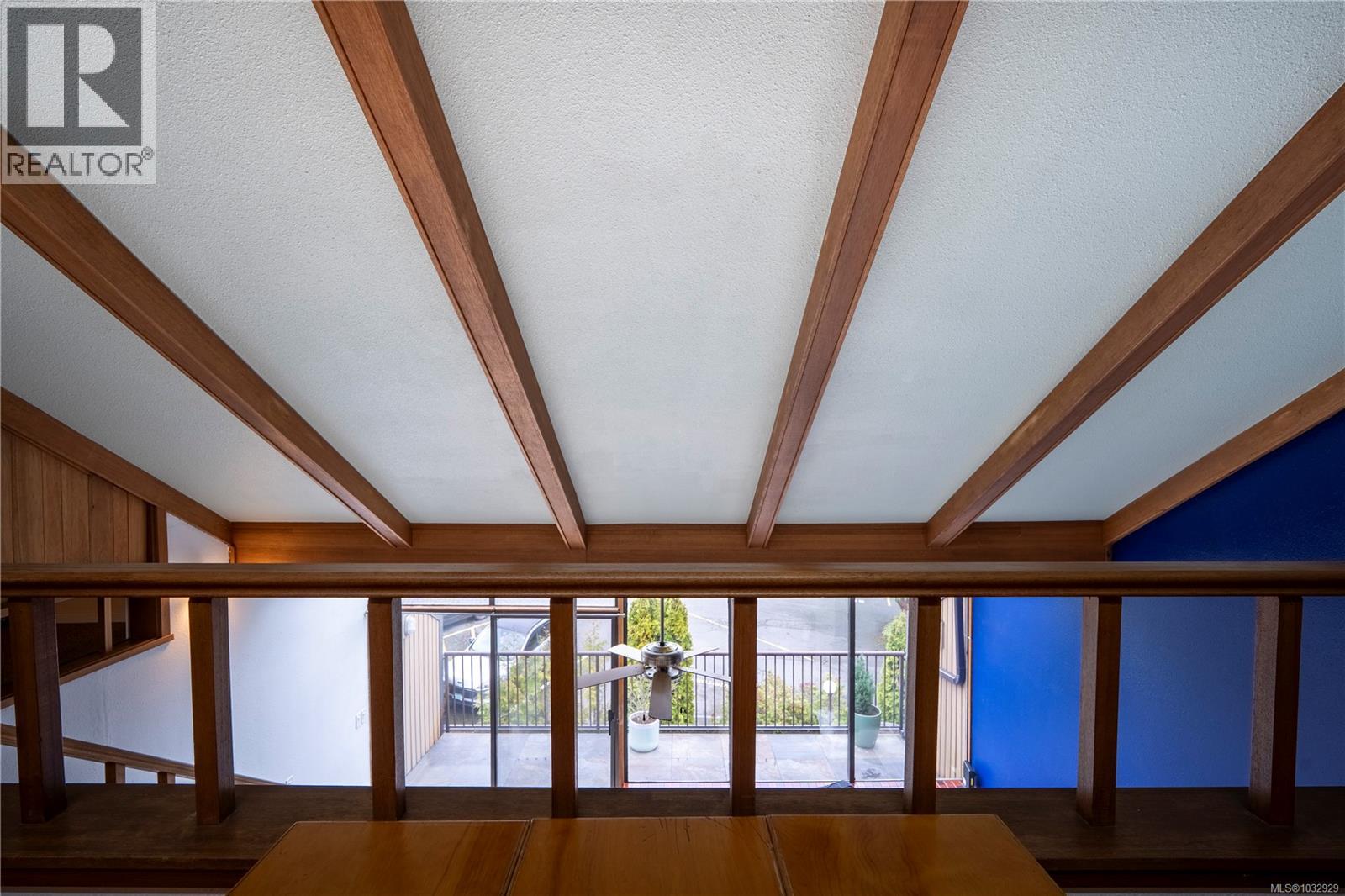 493D 4678 Elk Lake Drive, Saanich