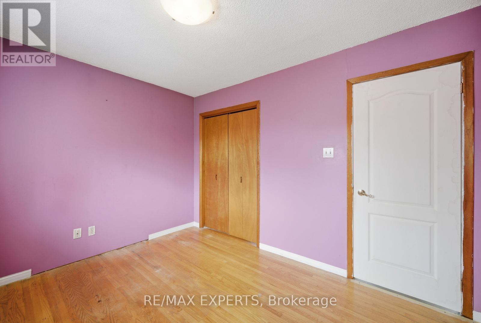 5945 KING STREET - 25