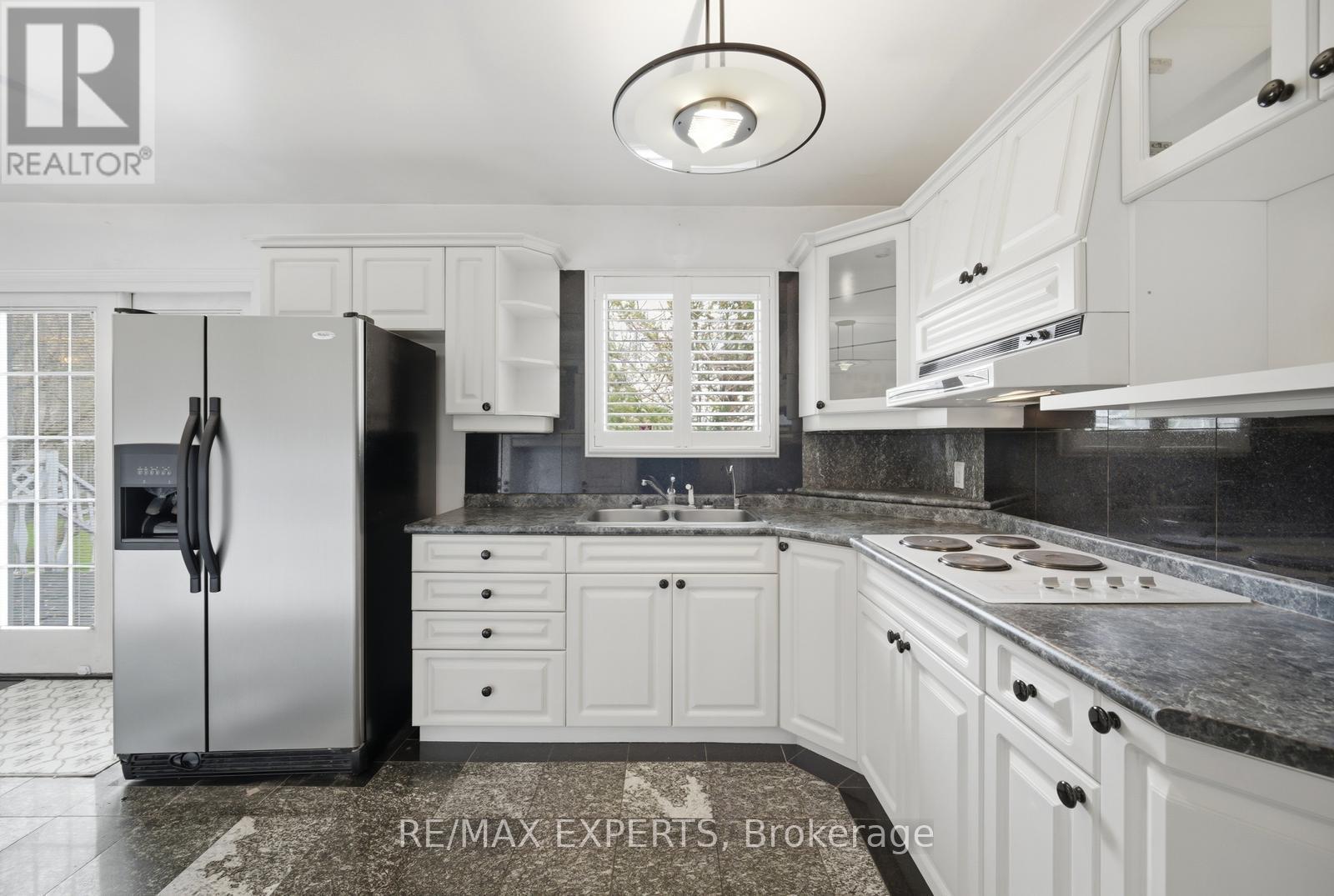 5945 KING STREET - 21