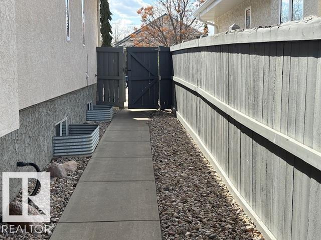 241 DARLINGTON CR NW - 54