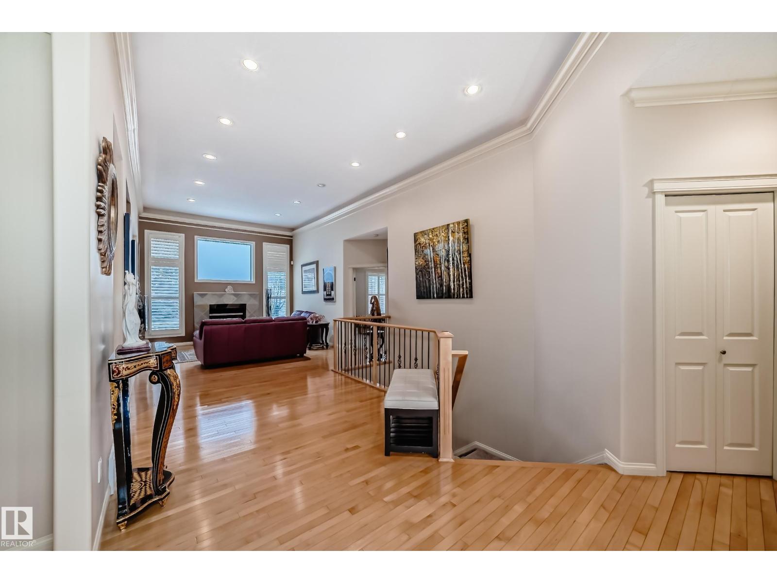 241 DARLINGTON CR NW - 45