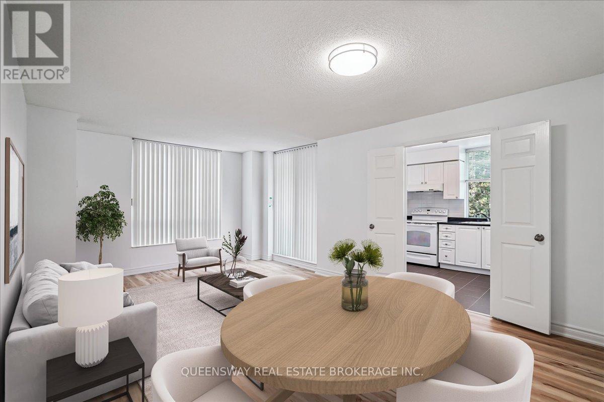 200 - 28 PEMBERTON AVENUE, Toronto (Newtonbrook East), Ontario, M2M4L1 — Photo 3