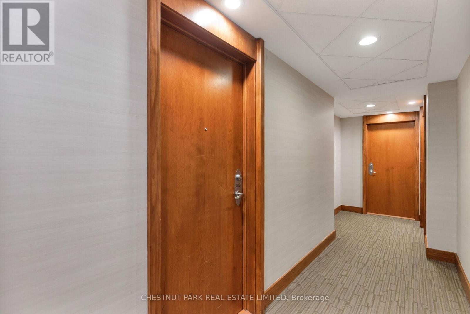 #516E 500 QUEENS QUAY W - 3
