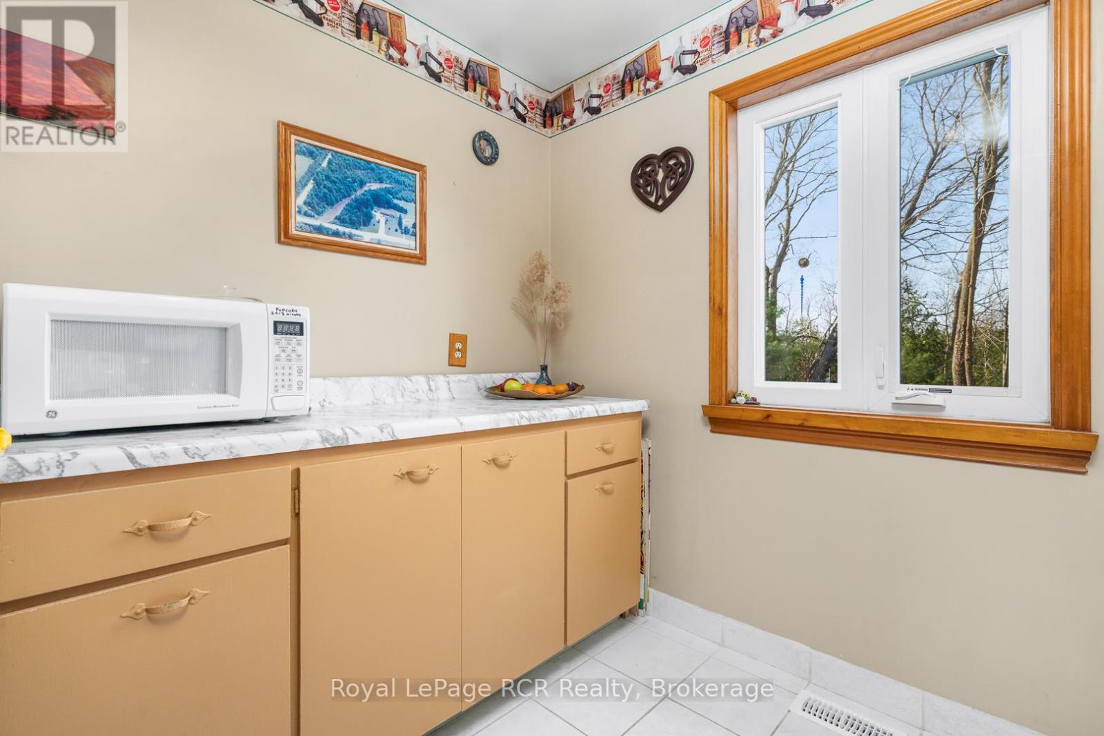 033105 GREY ROAD 28 ROAD - 30
