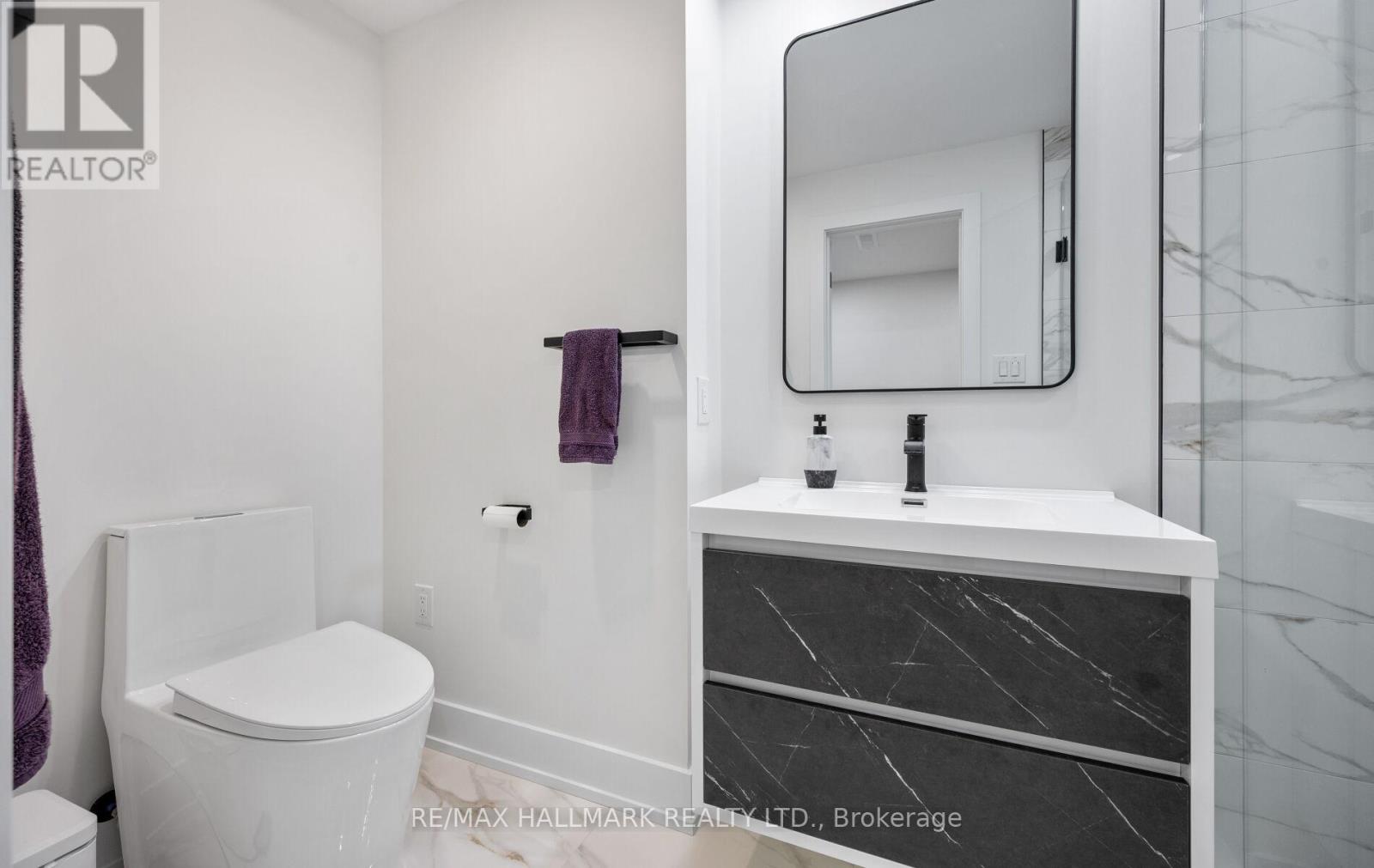 155 STEVENSON CRESCENT — photo 36