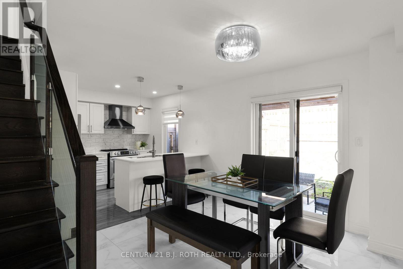 33 BROWN BEAR STREET, Barrie, Ontario, L9J0H7 — Photo 14