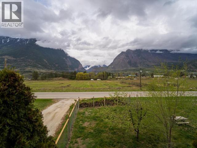 454 Highway 12 - 33