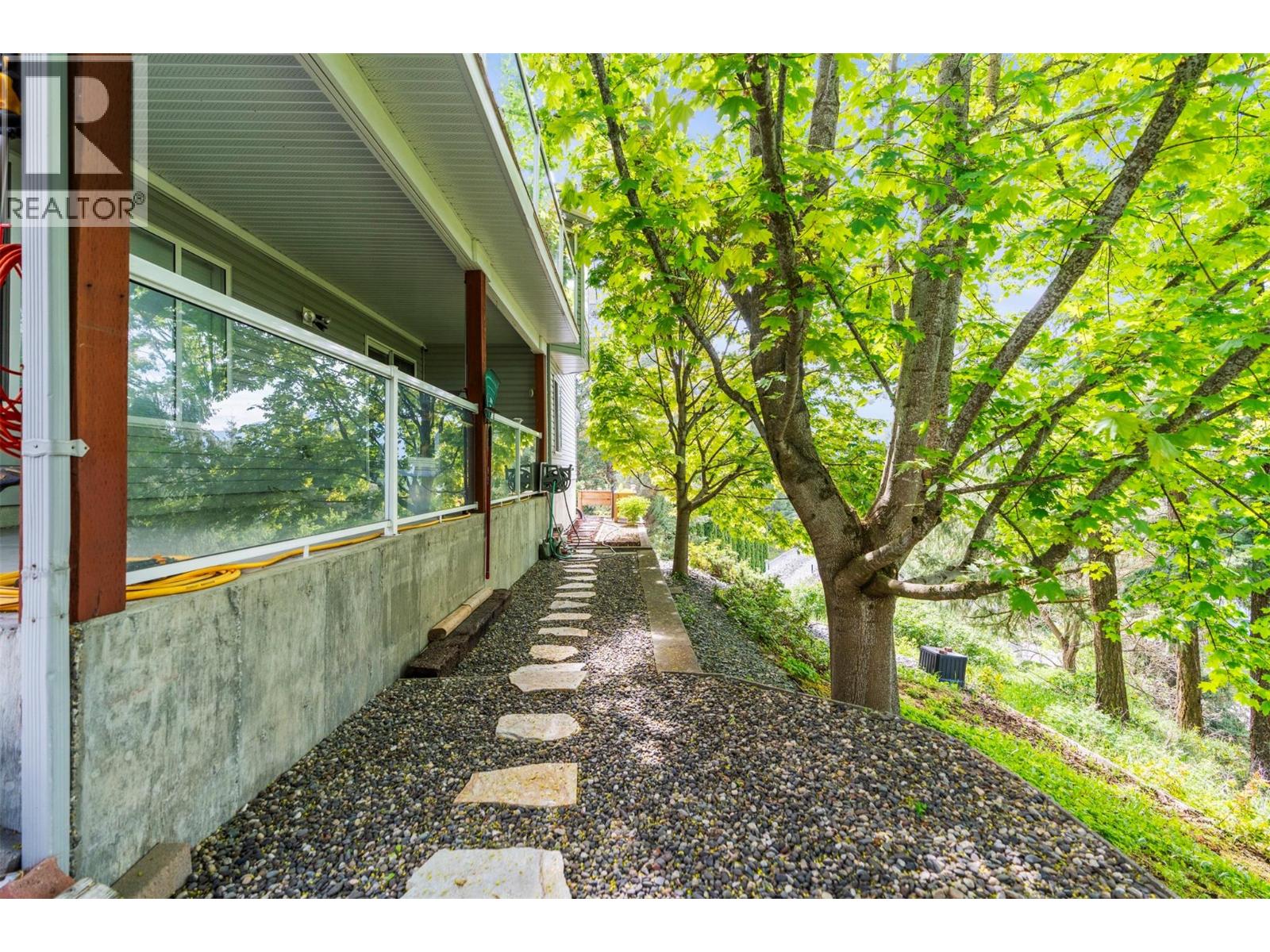 3025 Murison Place - 46