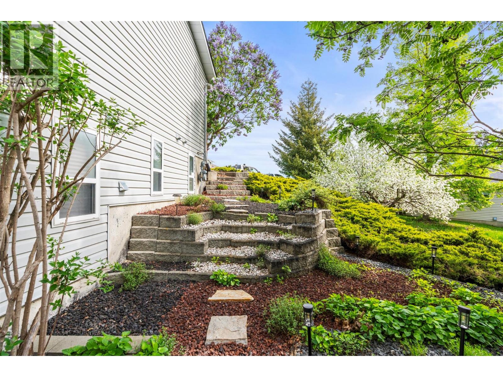 3025 Murison Place - 44