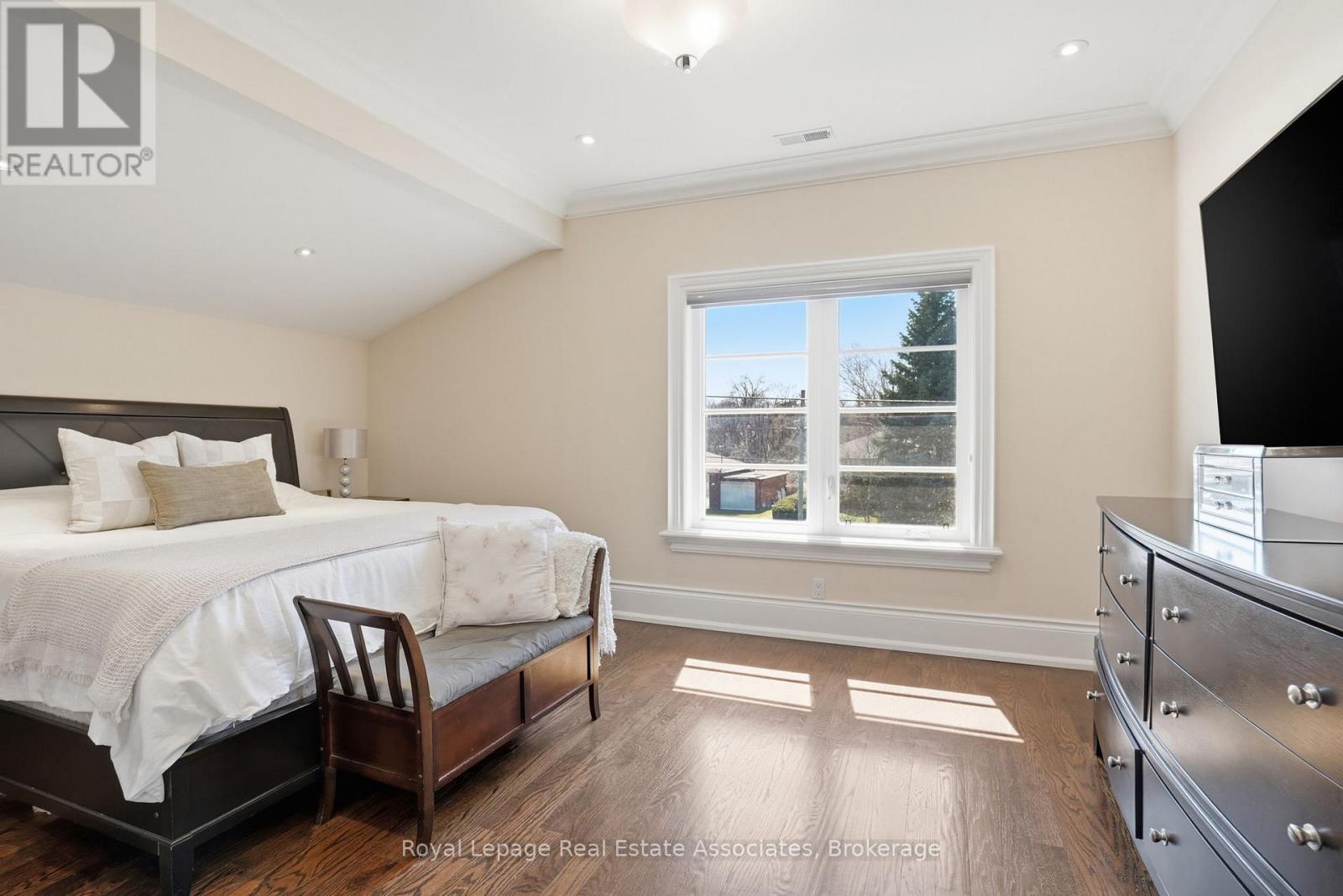 1395 TROTWOOD AVENUE - 30