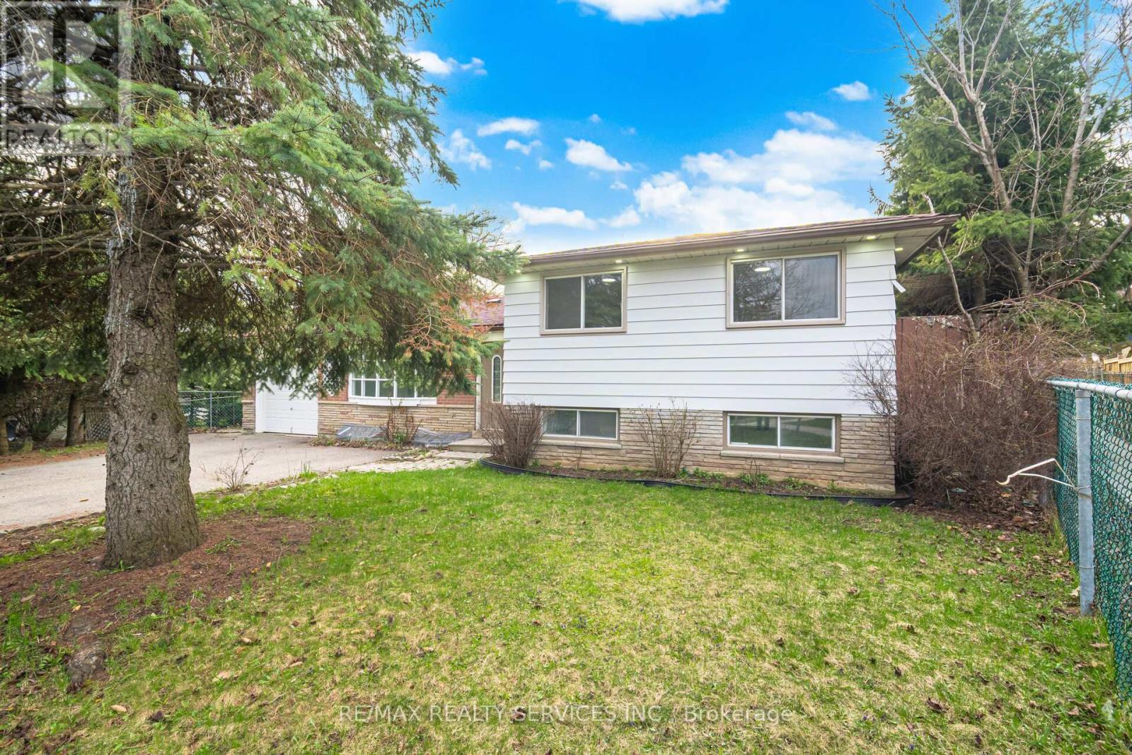 15 LAWRENCE AVENUE, Orangeville, Ontario, L9W1S5 — Photo 4