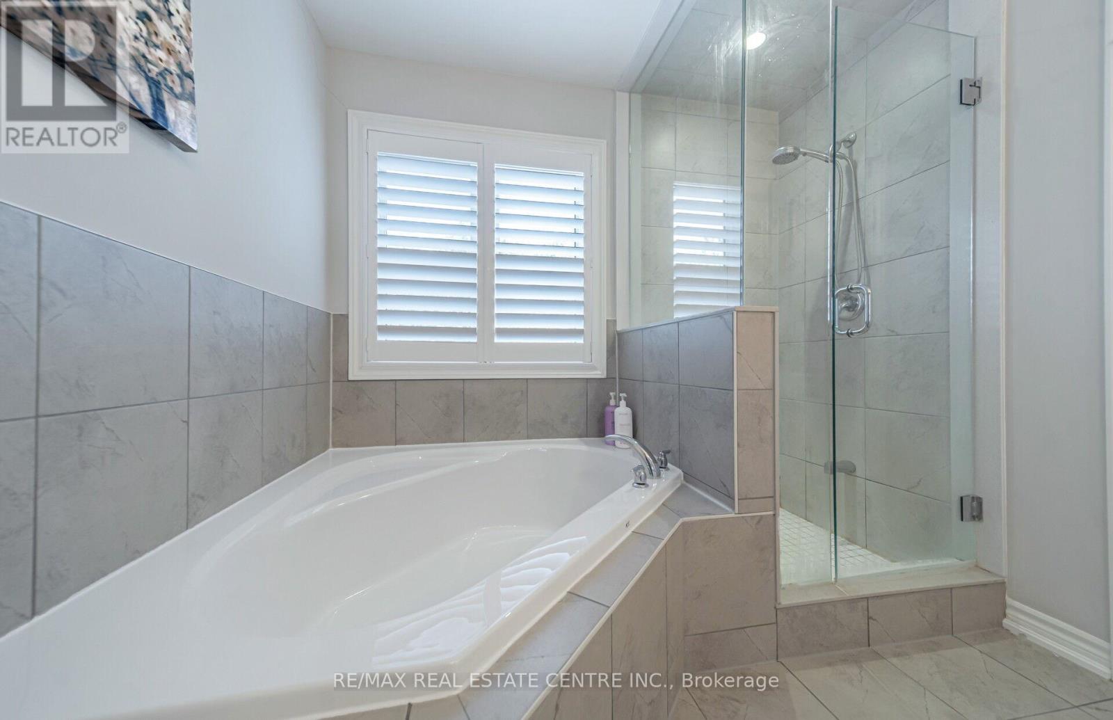 18 RYAN STREET - 34