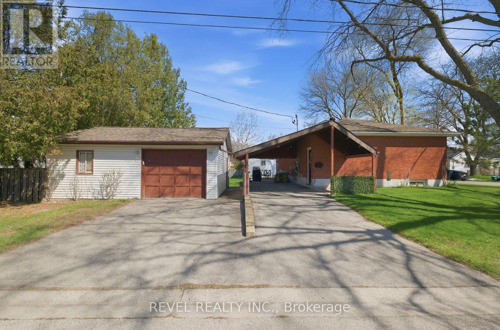 36 HAMILTON AVENUE — photo 28