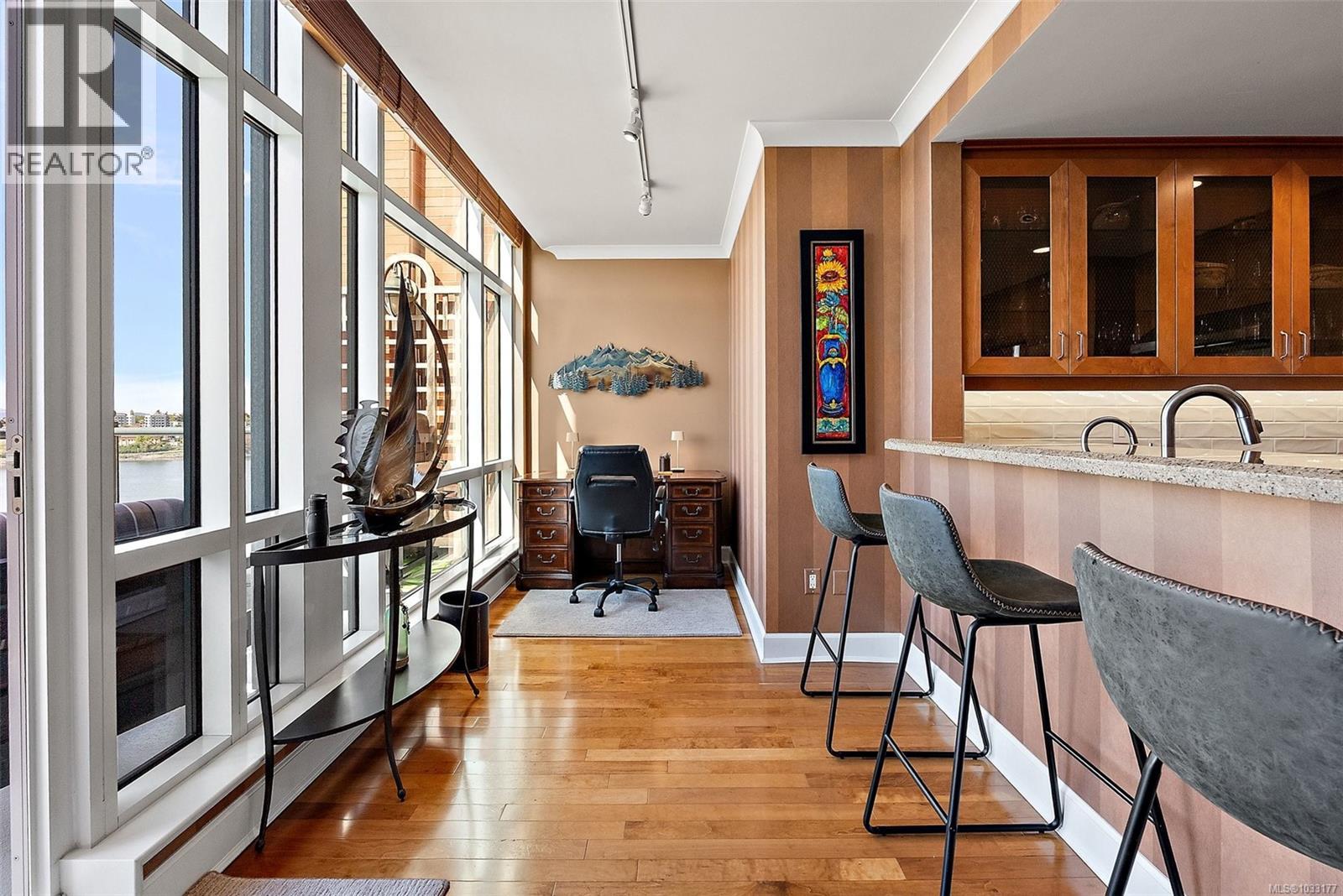 #807 21 Dallas Rd - 20