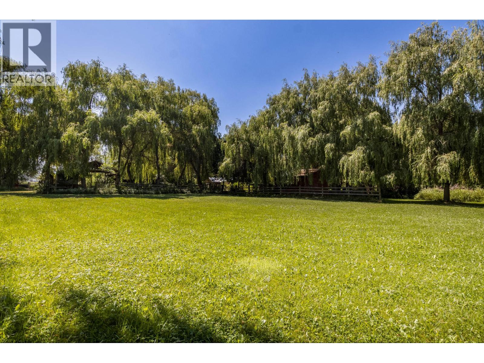 4080 50 Street NE, Salmon Arm