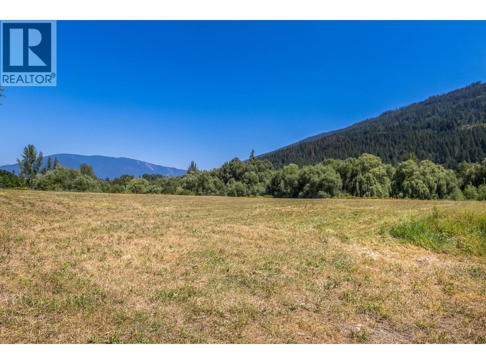 4080 50 Street NE, Salmon Arm