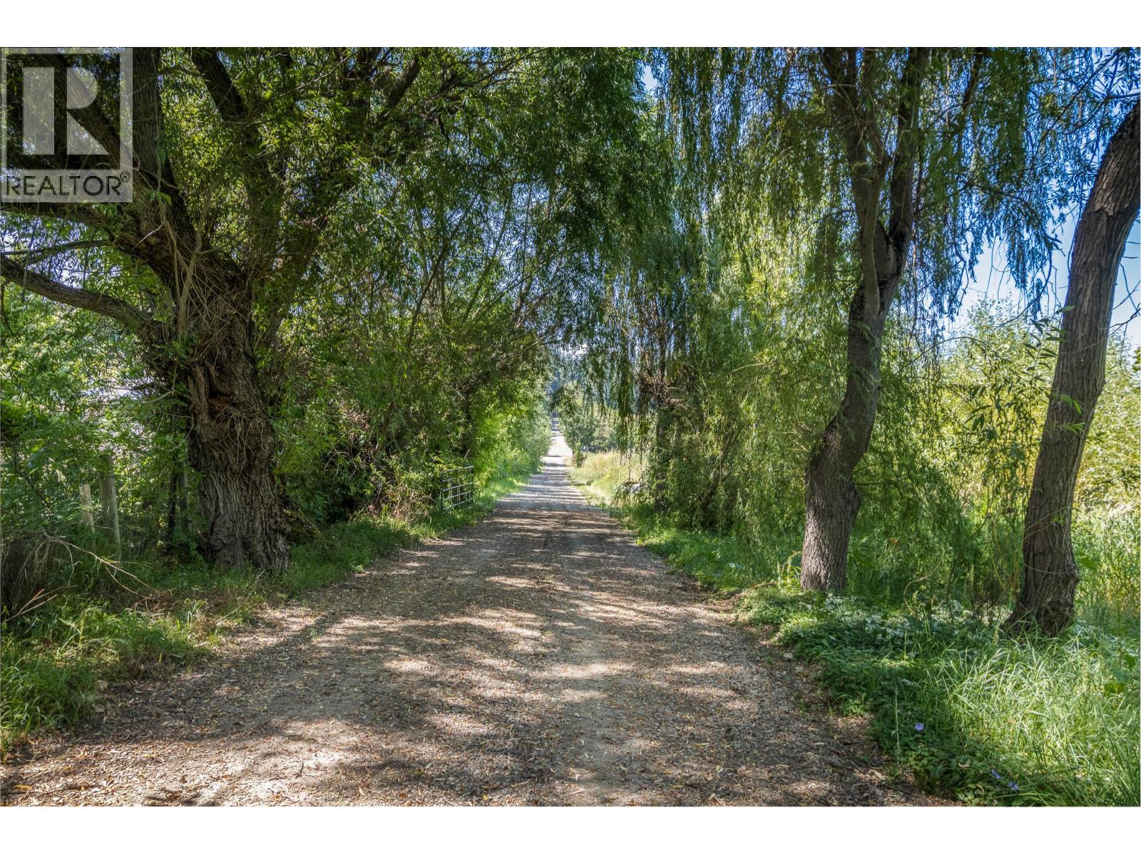 4080 50 Street NE, Salmon Arm