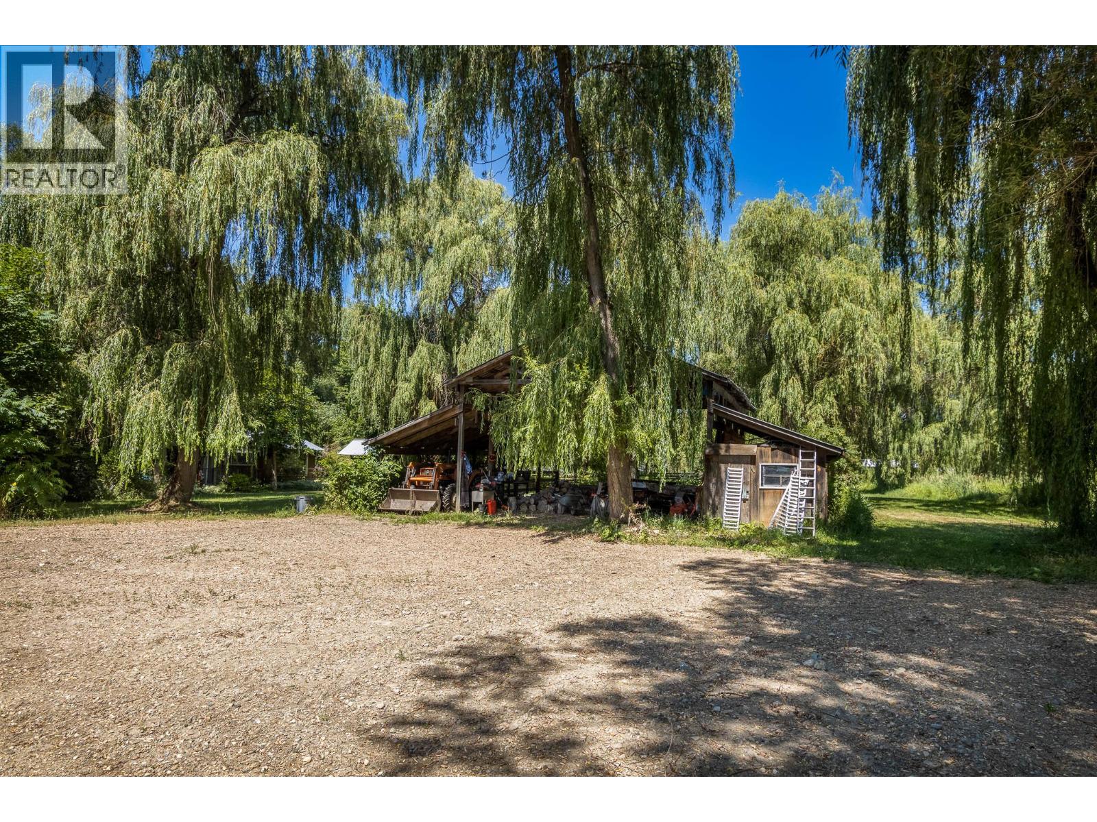 4080 50 Street NE, Salmon Arm