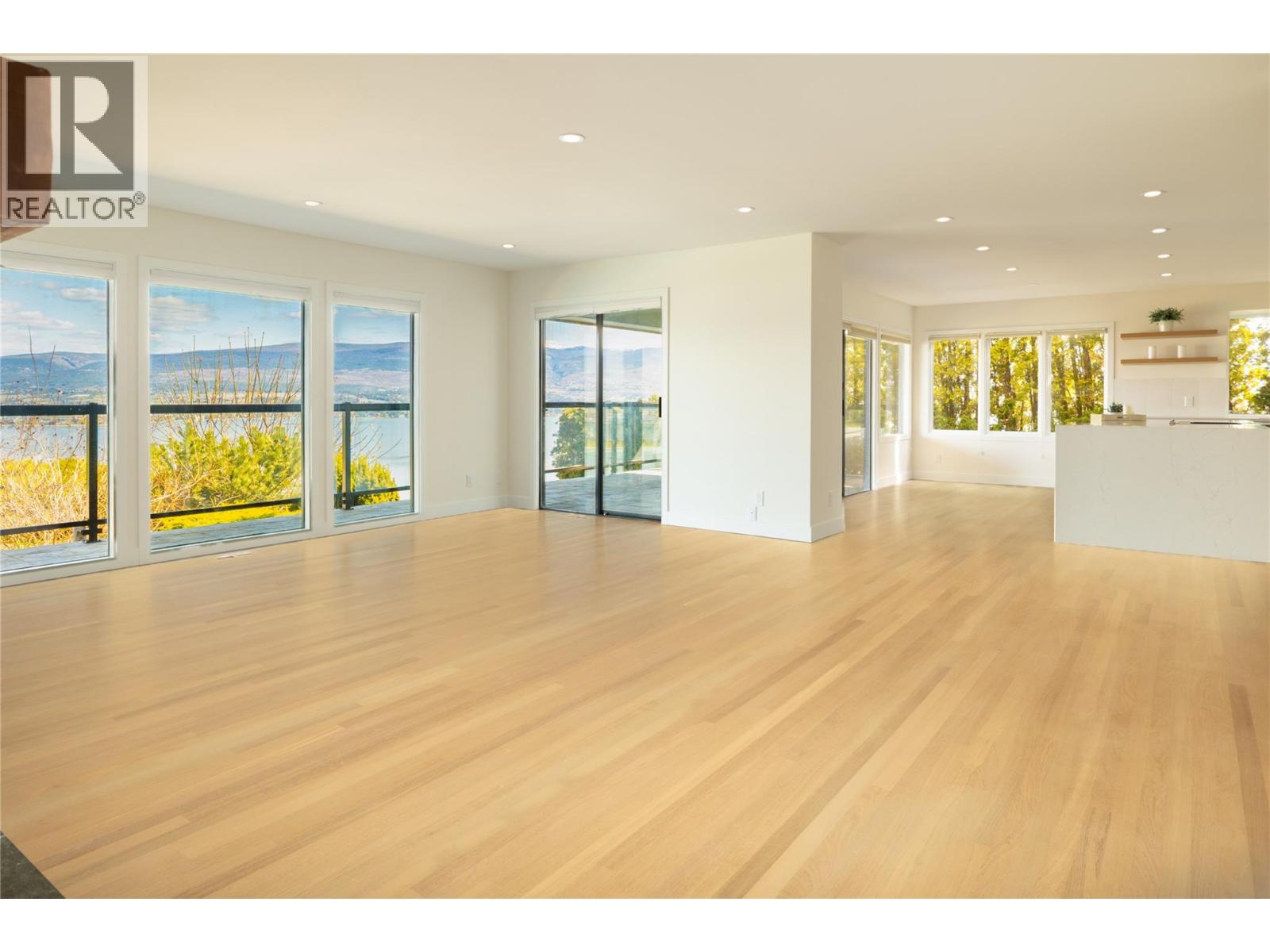  2901 Weatherhill Road, West Kelowna