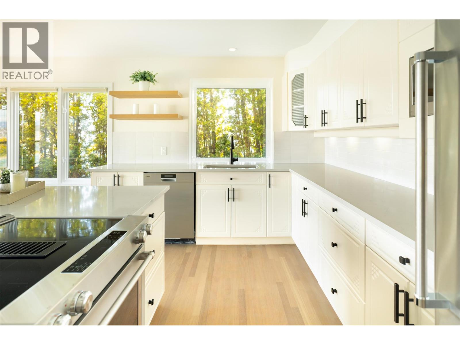  2901 Weatherhill Road, West Kelowna