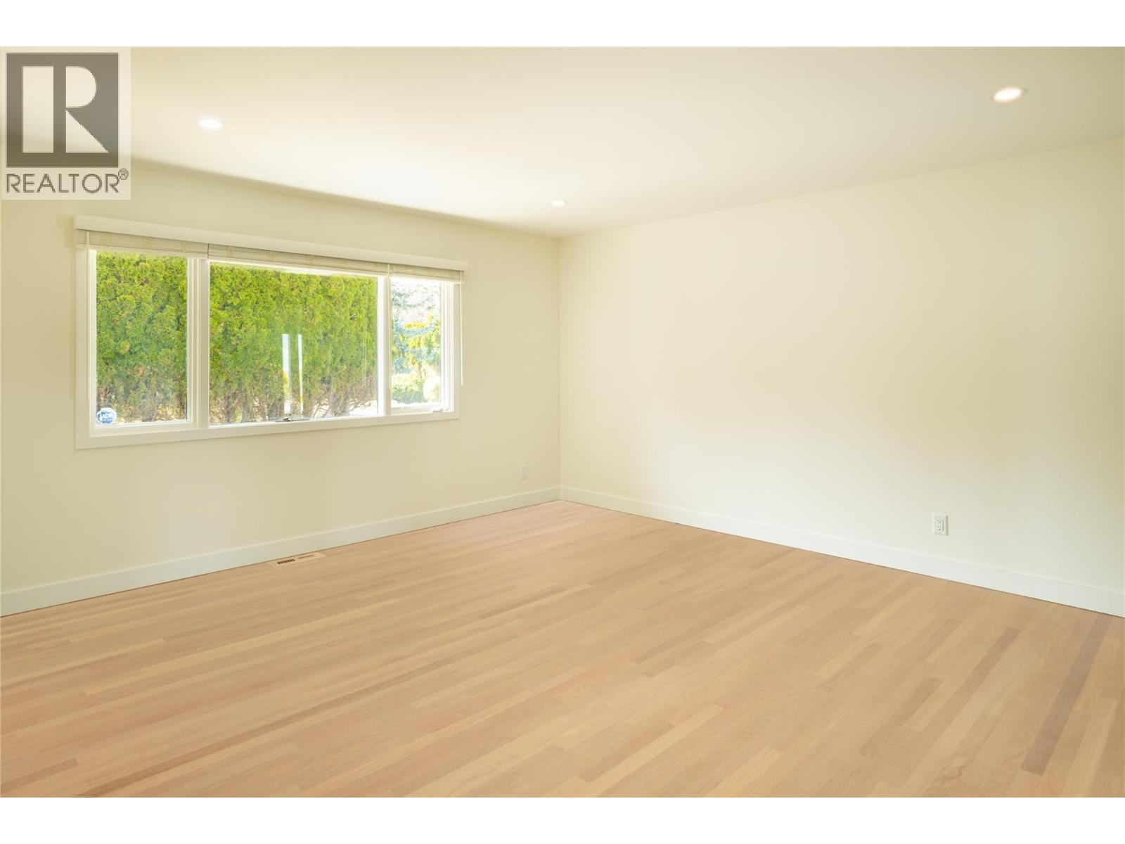  2901 Weatherhill Road, West Kelowna