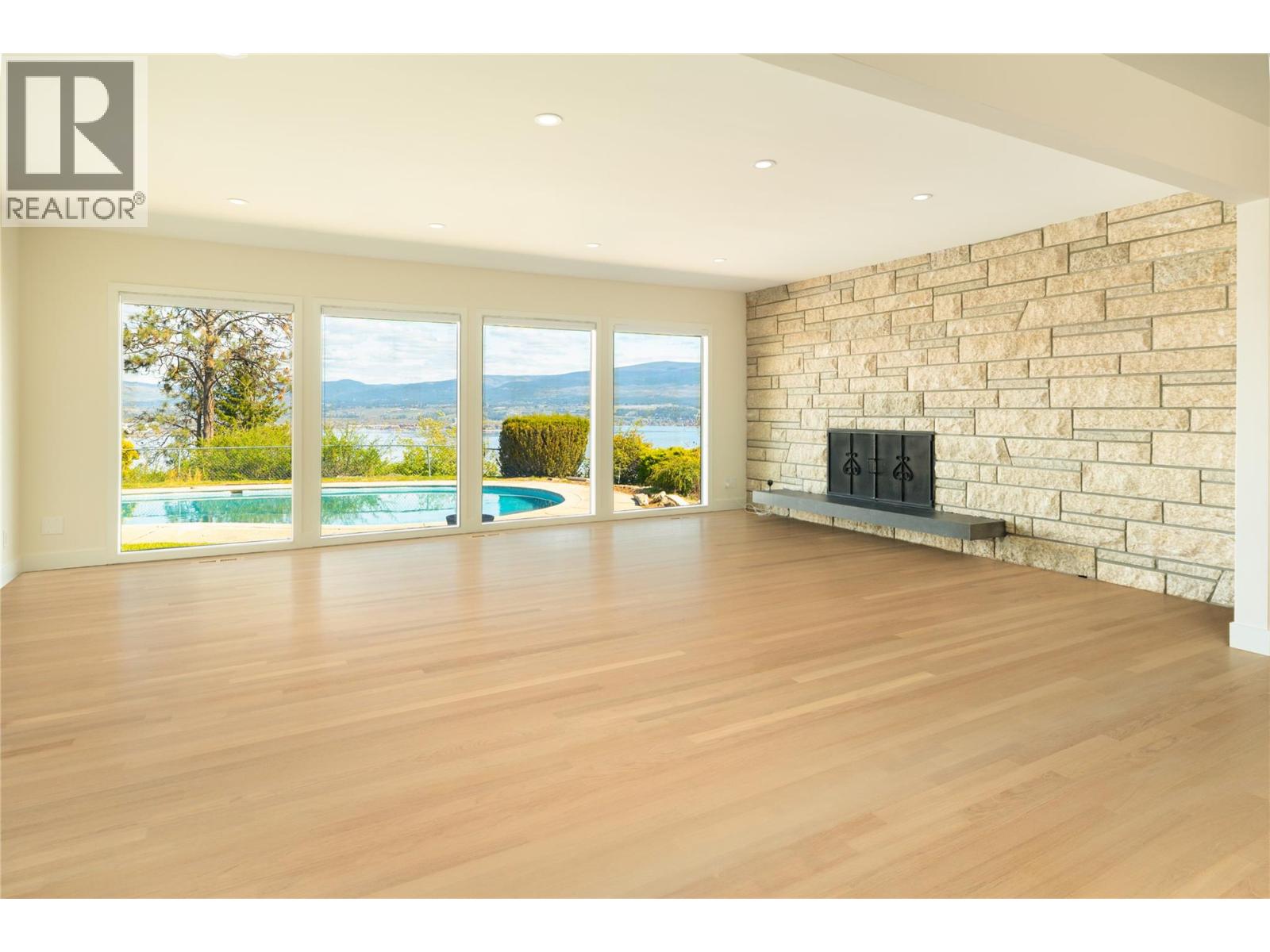  2901 Weatherhill Road, West Kelowna