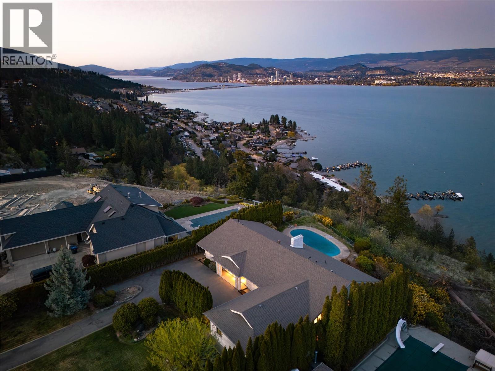  2901 Weatherhill Road, West Kelowna