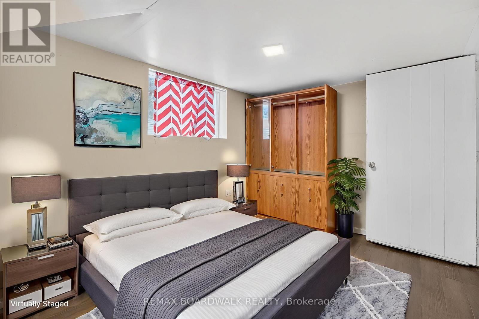 2666 REGINA STREET — photo 40