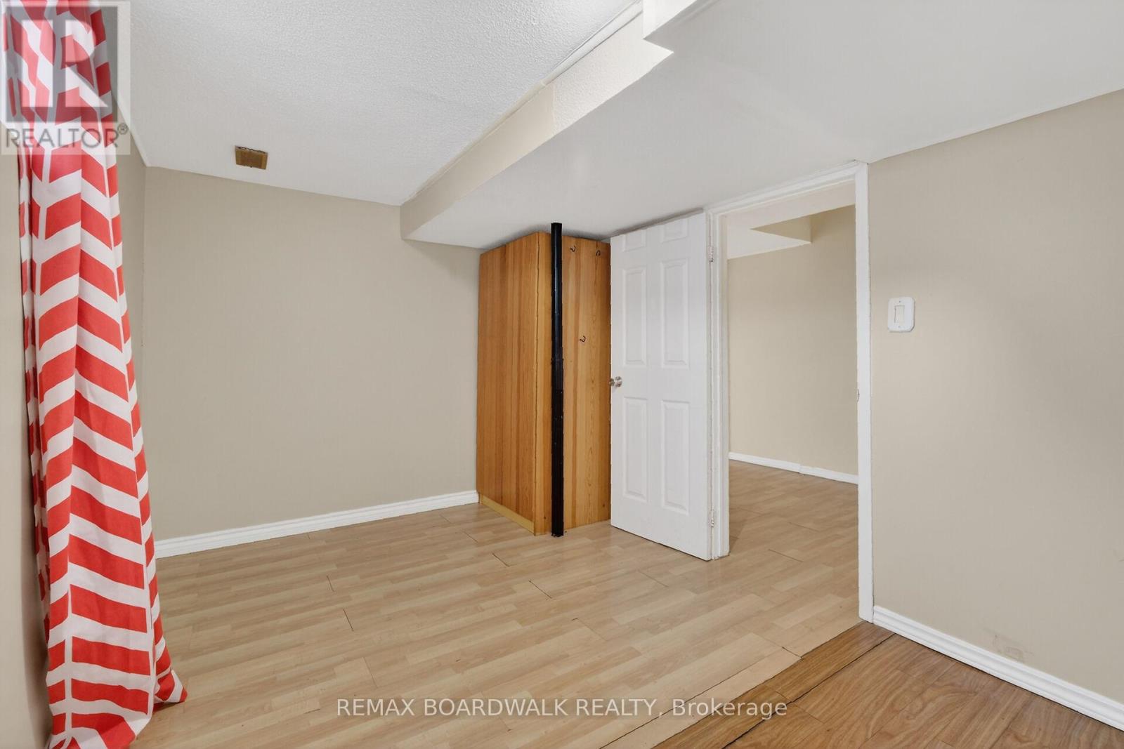 2666 REGINA STREET — photo 42
