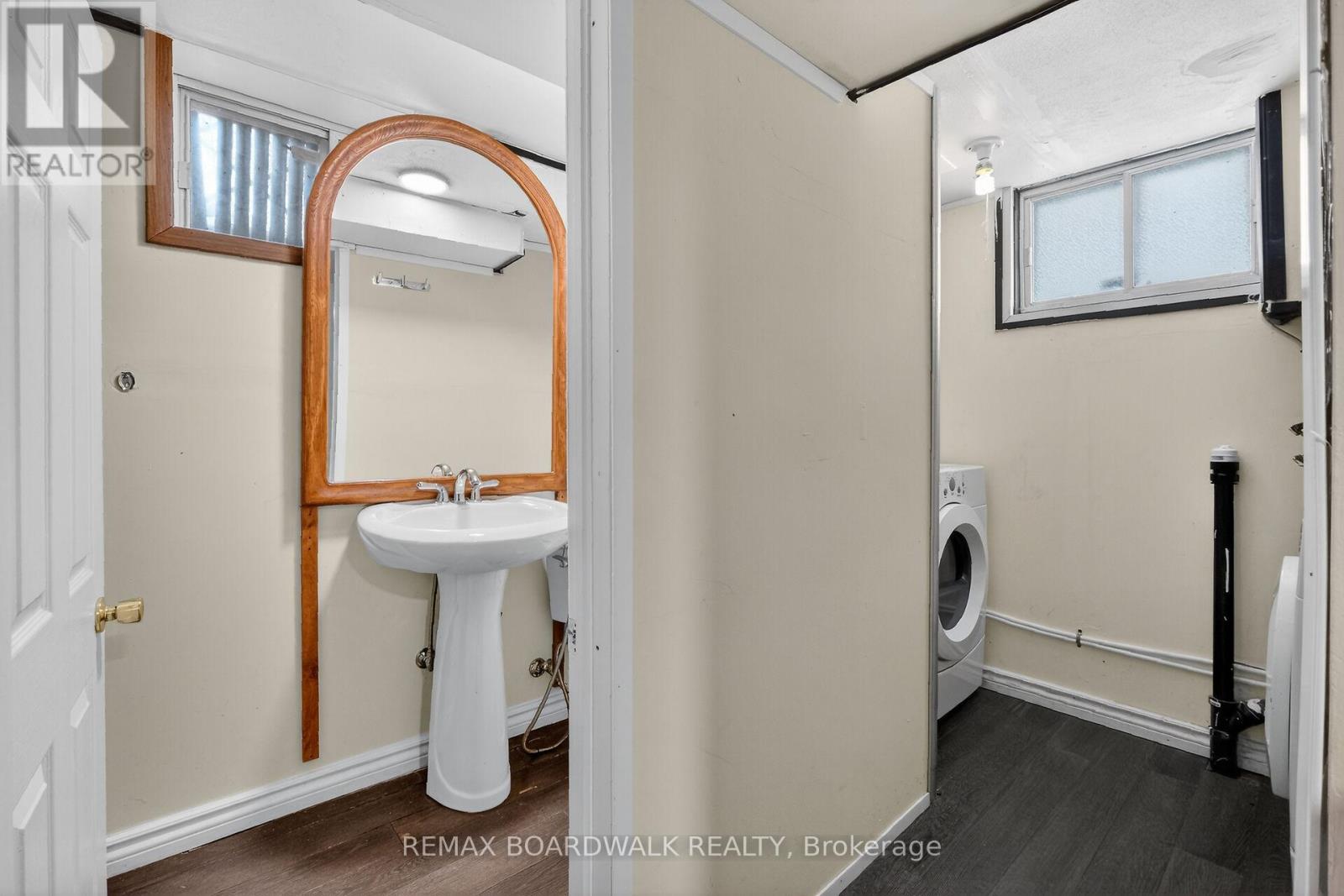 2666 REGINA STREET — photo 45